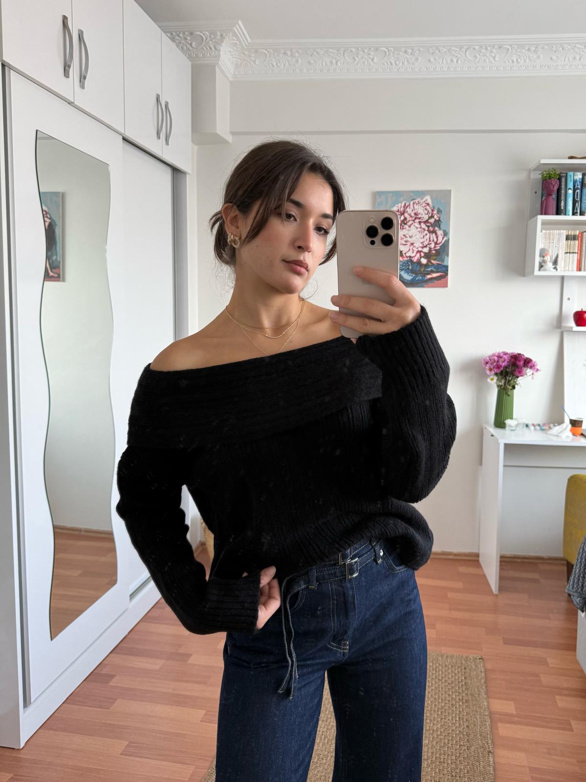 Madonna kazak - siyah