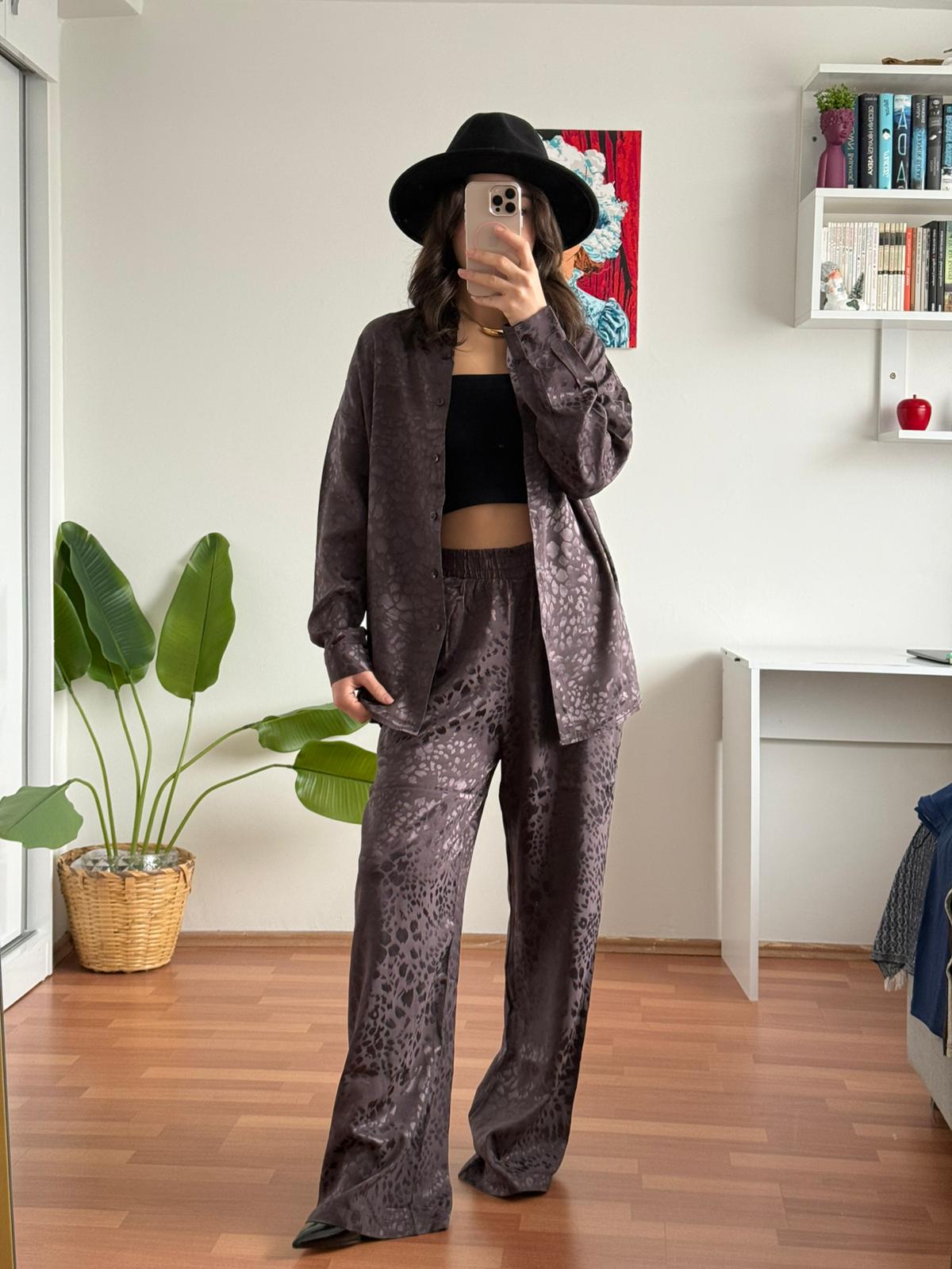 Premium kalite gömlekli saten takım